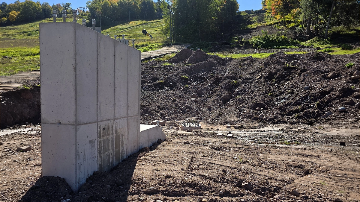 Mmr Blog Featured Images 9.22 Triple chair lift construction update at Marquette Mountain Resort.